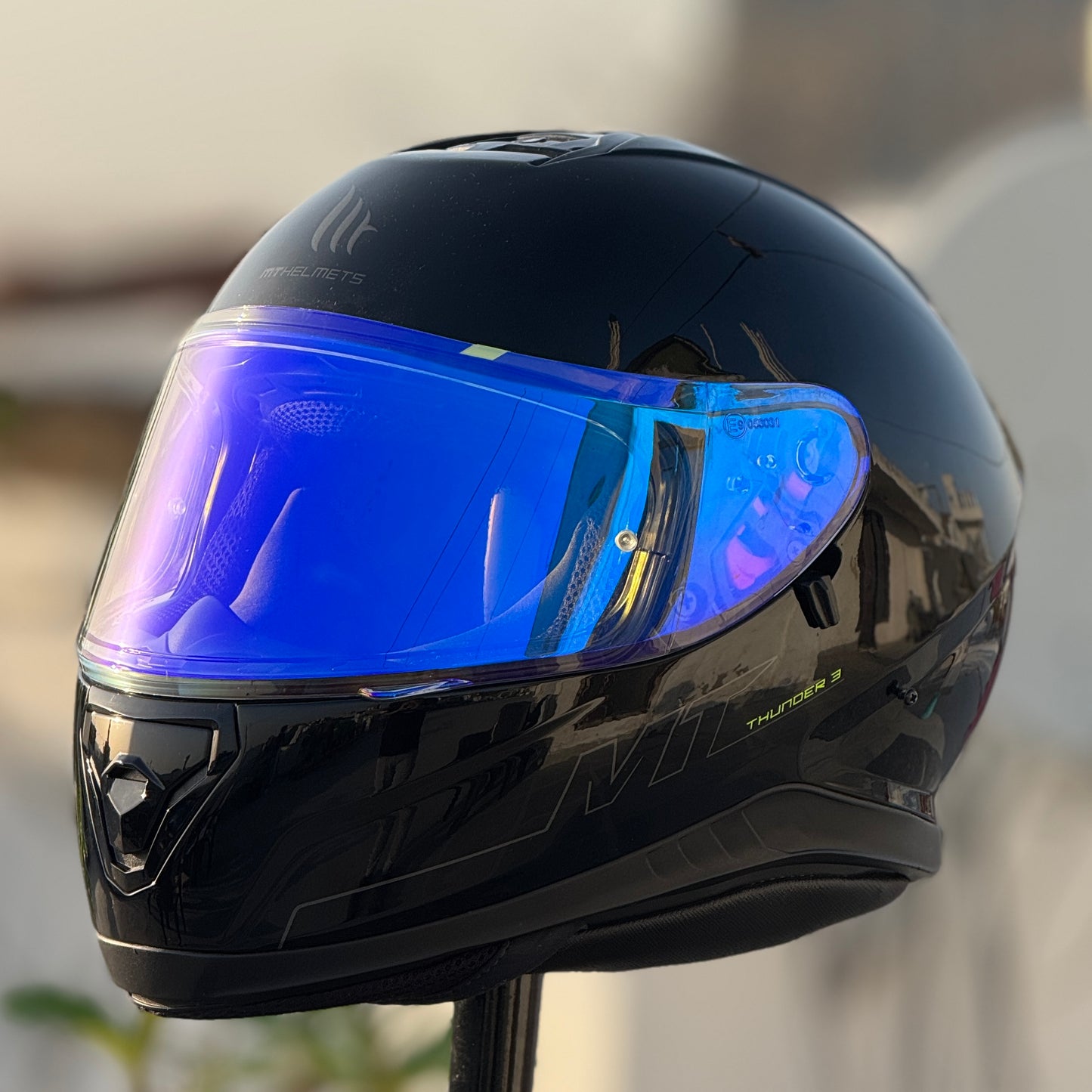 AFTER MARKET NIGHT VISION VISOR COMPATIBLE WITH MT V12 THUNDER 3, MUGELLO, STINGER MODEL UP TO 2019, THUNDER 3 PRO & 2016 BLADE HELMETS.